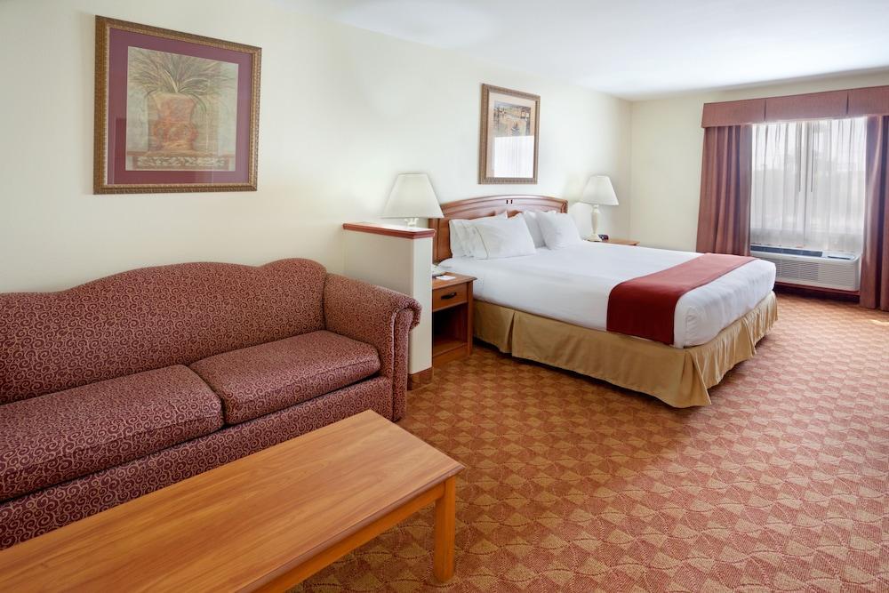 Holiday Inn Express Hotel And Suites Brownsville By Ihg Εξωτερικό φωτογραφία