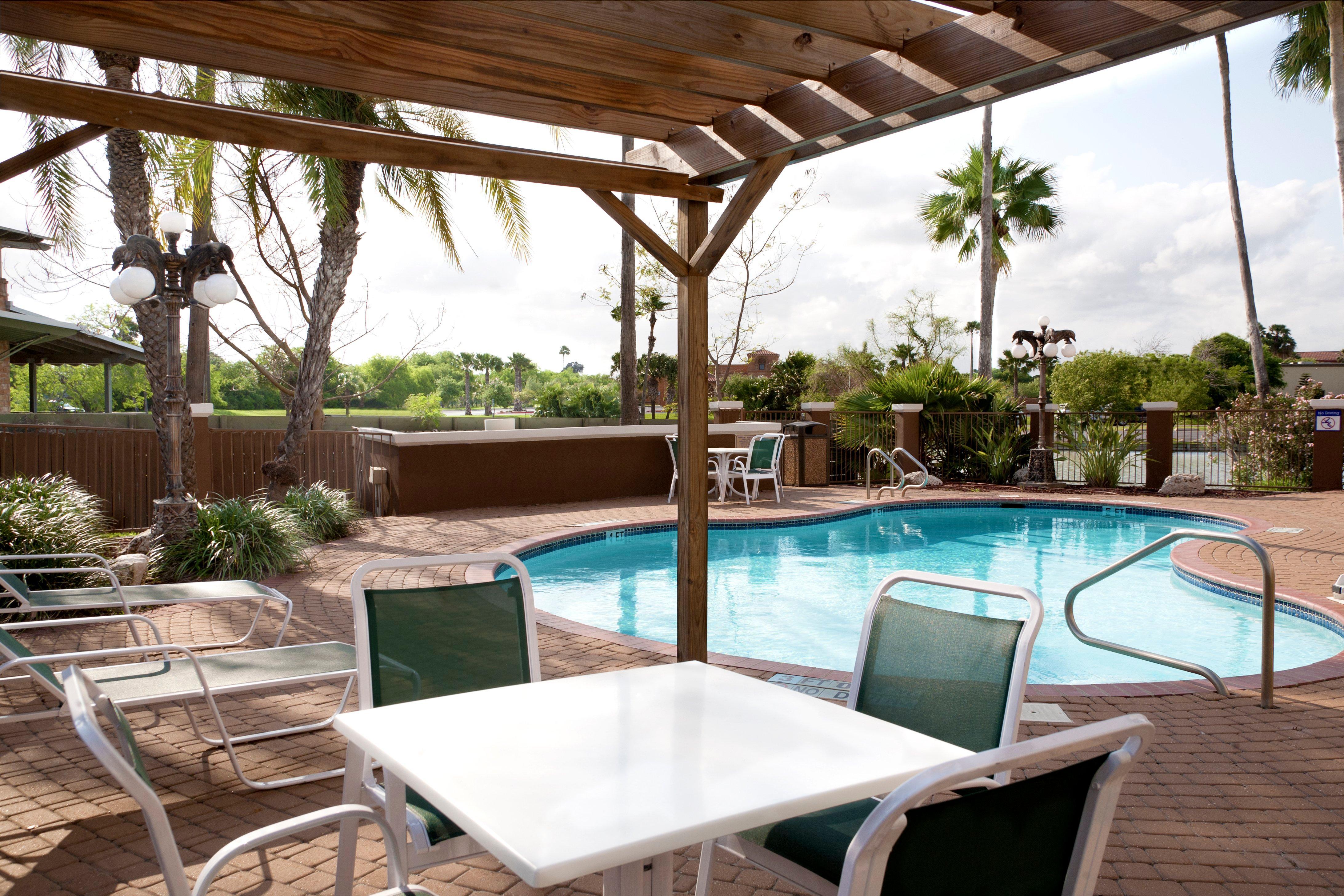 Holiday Inn Express Hotel And Suites Brownsville By Ihg Εξωτερικό φωτογραφία
