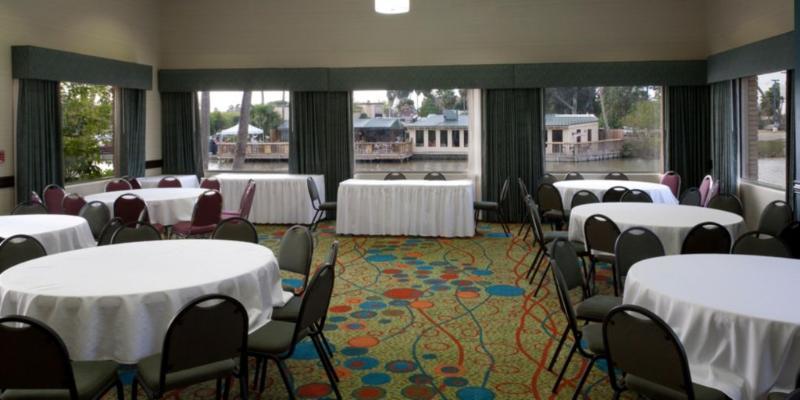 Holiday Inn Express Hotel And Suites Brownsville By Ihg Εξωτερικό φωτογραφία